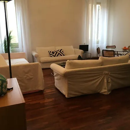Home Apartment *